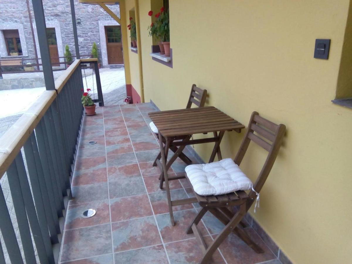 Apartamentos Rurales La Veiga Ла-Рьера Экстерьер фото